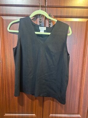 Worthington Black V-Neck Sleeveless Shell